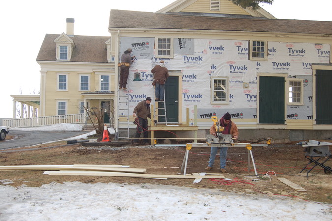 Workers on the scene, January 14, 2013